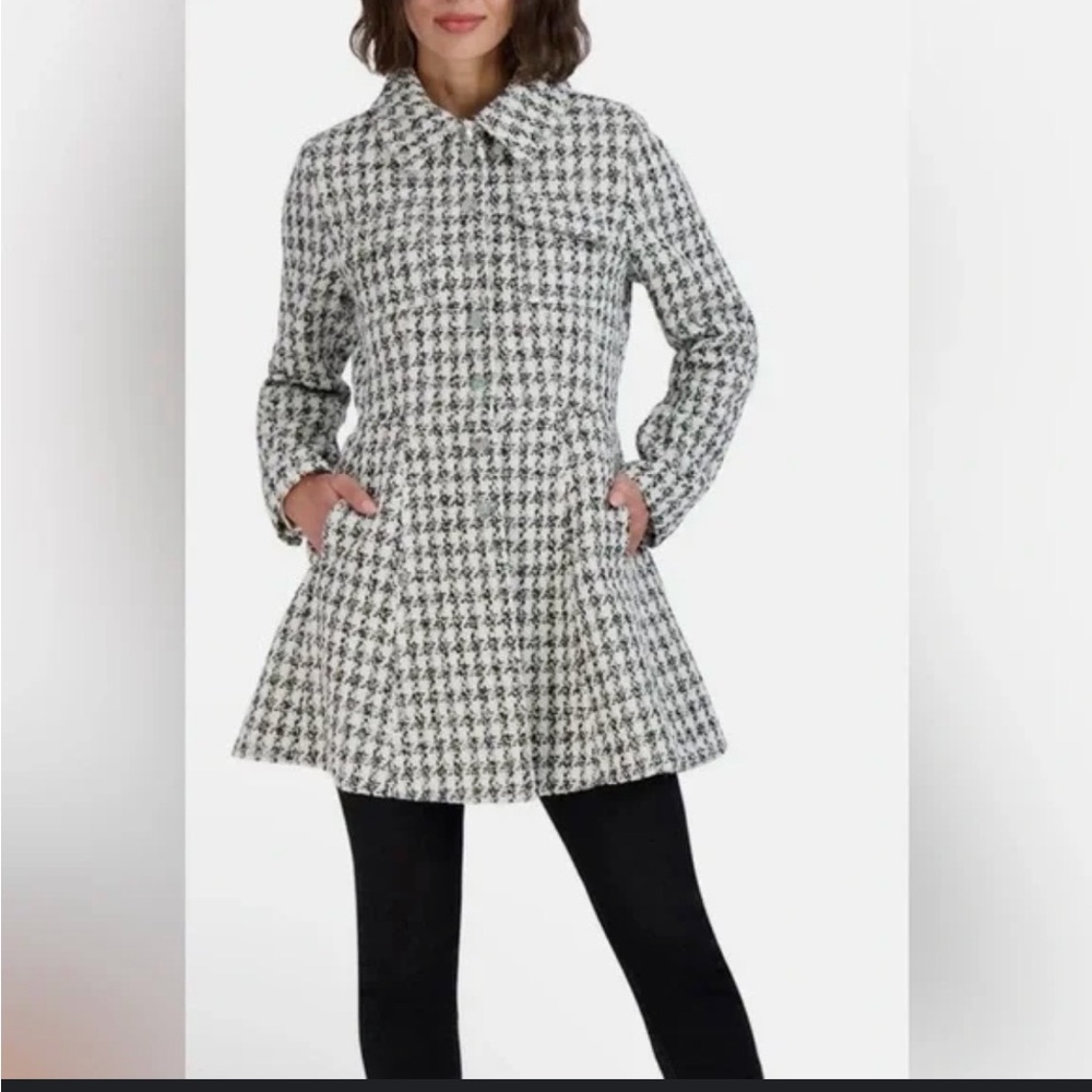 Laundry by Shelli Seagal Los Angeles black and white peplum style coat Size M‎